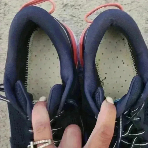 Hoka One One Bondi 7 Womens Running Shoes in Black Iris/Ballad Blue 9 - Picture 11 of 13